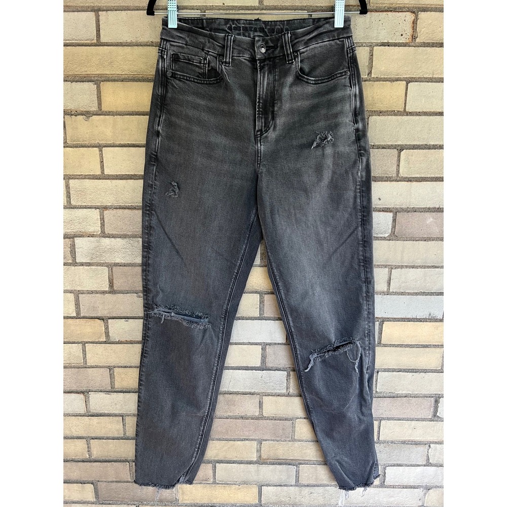 American Eagle Curvy Mom Jeans Grey Distressed Size 6 Long